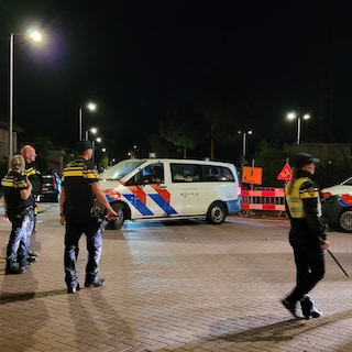 Amsterdam man (22) throws garden table and post into fire in Floradorp and receives 40 hours of community service