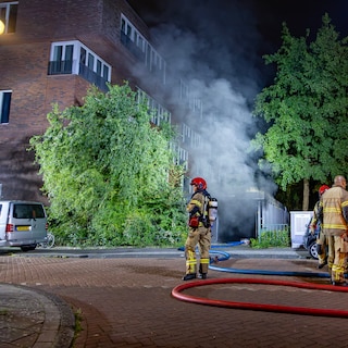 Residents of Nieuw-West apartment complex startled by large fire: 'I quickly shoved my cat into a carrier'