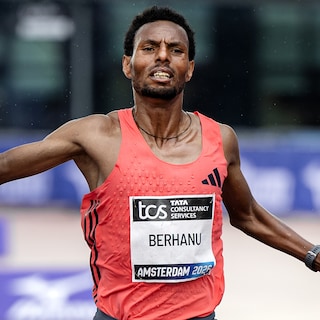 Lemi Berhanu wins Amsterdam Marathon, Buze Diriba fastest woman in the Amsterdam Marathon