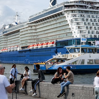 Opinion of former alderman Duco Stadig: As long as Amsterdam wants the cruise terminal gone, the East Bridge moves further into the future