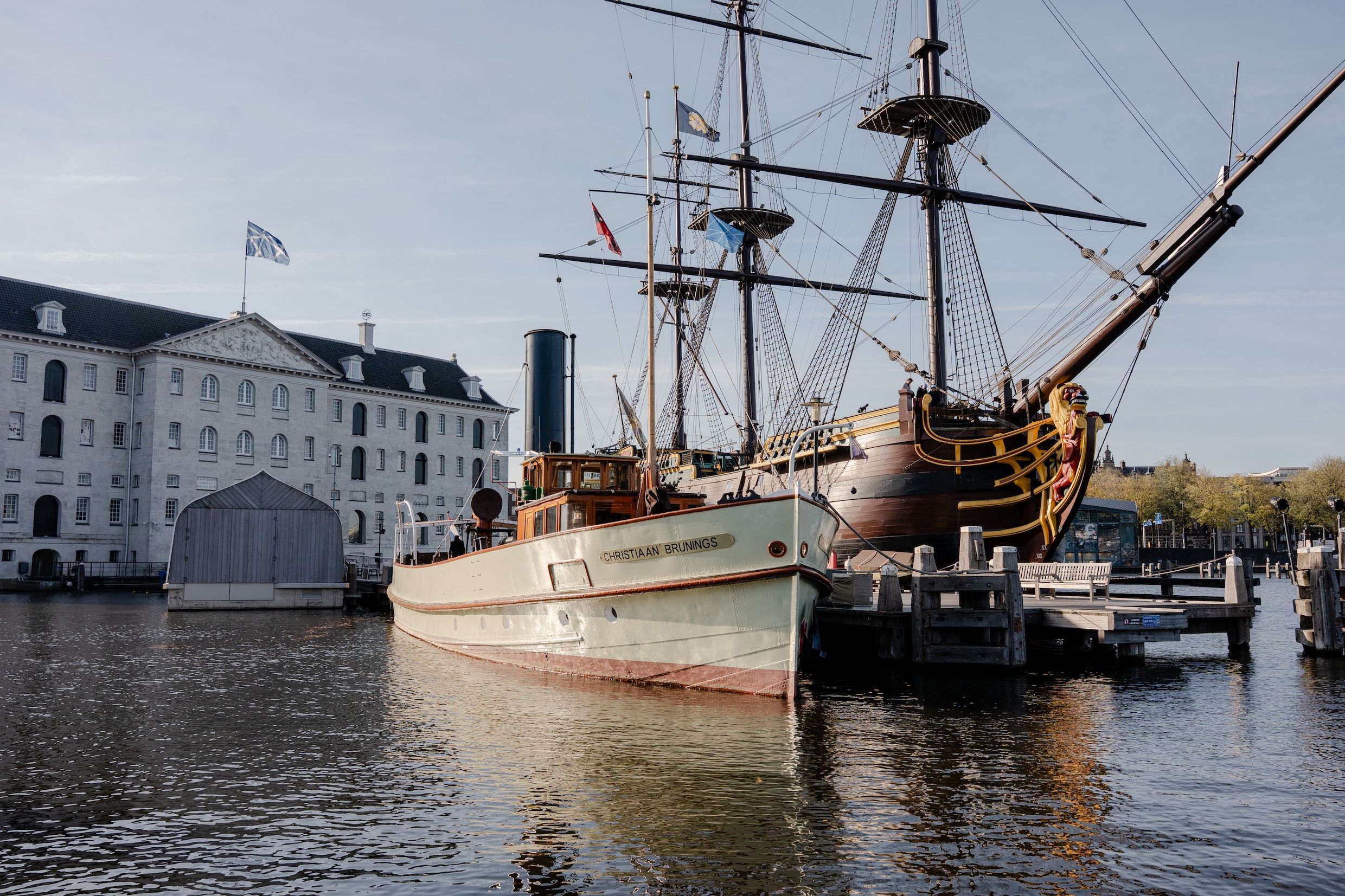 Stoomboot van de Amsterdamse Sint moet voor 3 miljoen euro worden ...