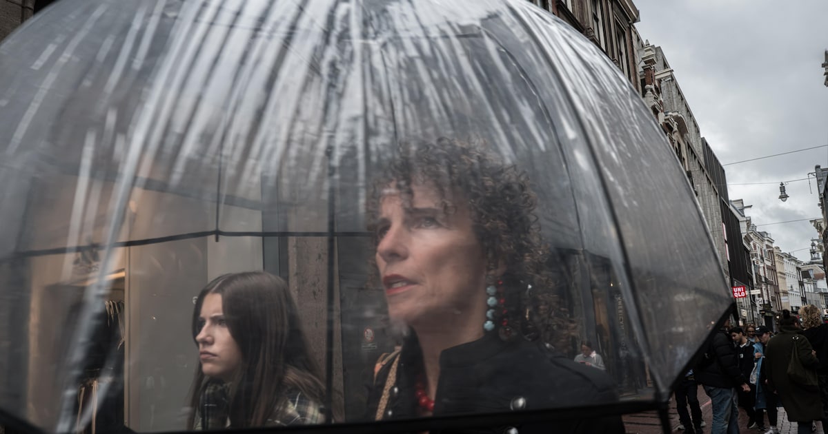 Grijs en bewolkt weekend in Amsterdam, zondag kans op motregen