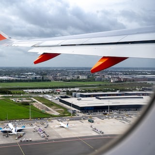 New Schiphol rules take effect Sunday – 12 years late – but it remains to be seen if we notice a difference