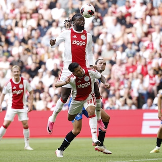 Tolu Arokodare versus Marcos Leonardo: who is the best striker for Ajax based on the stats?