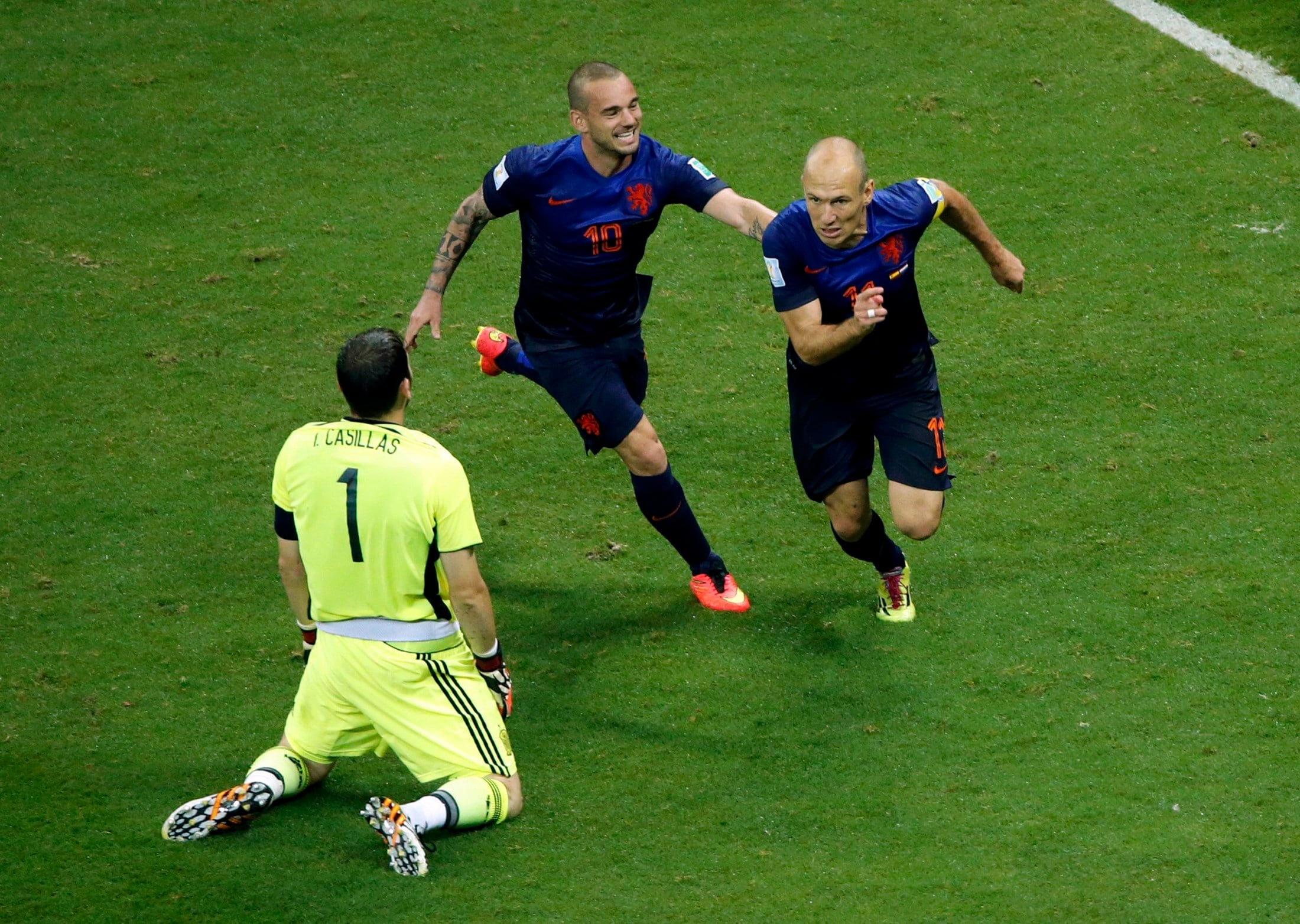 robben-neemt-wraak-op-teen-van-casillas