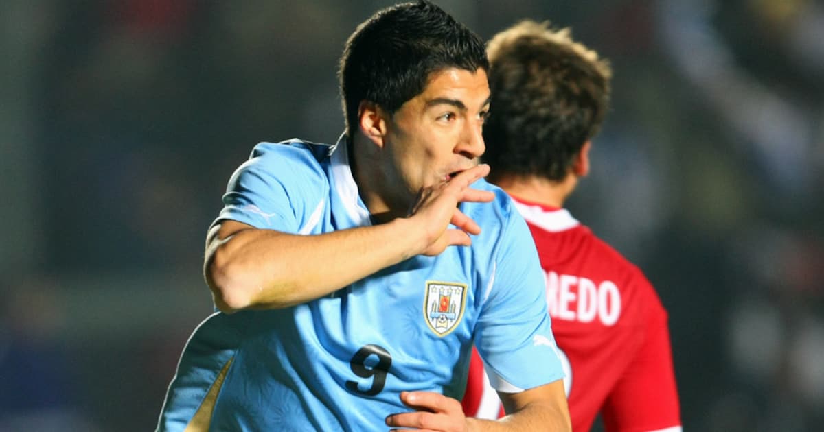 Suárez redt punt voor Uruguay | Het Parool