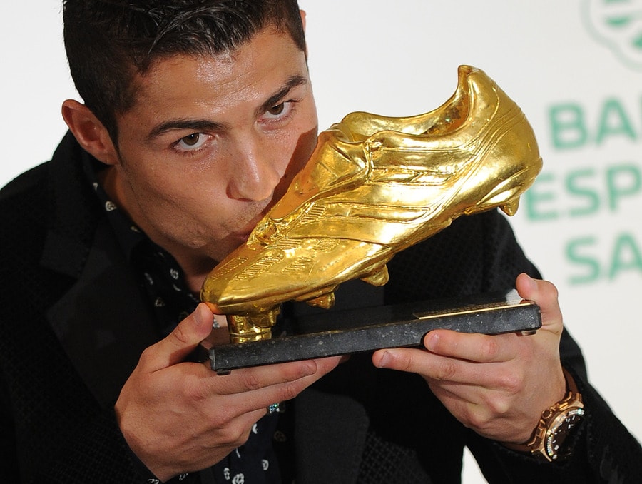 Ronaldo neemt Gouden Schoen in ontvangst Het Parool