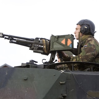 Landmacht bereidt zich voor op 2000 krijgsgevangenen, Russen net zo behandeld als eigen militairen