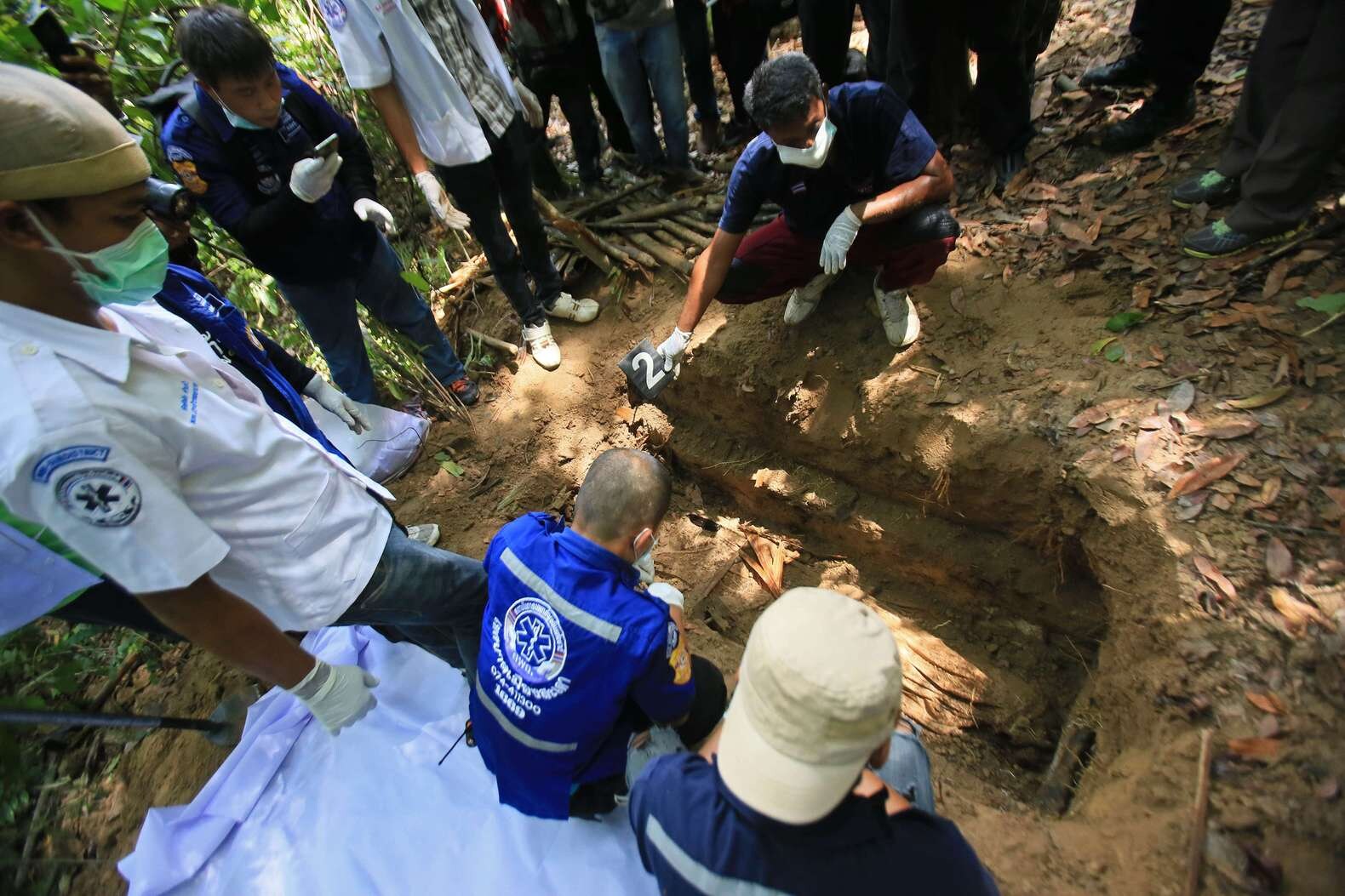 Massagraven ontdekt in Maleisië