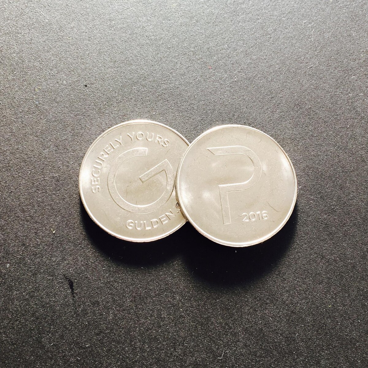 Internet koopt zich wild aan de Gulden van deze Amsterdammer | Het Parool